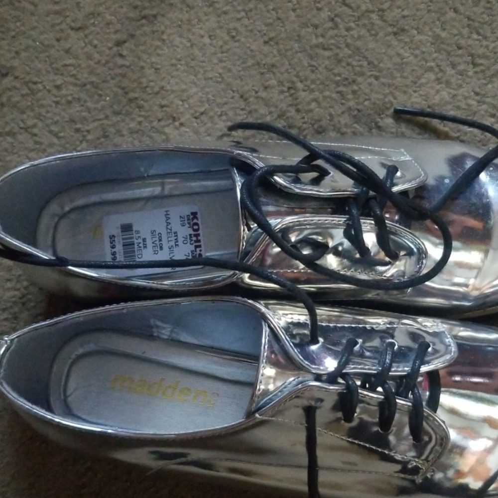 Madden Girl loafers - Picture 1 of 2